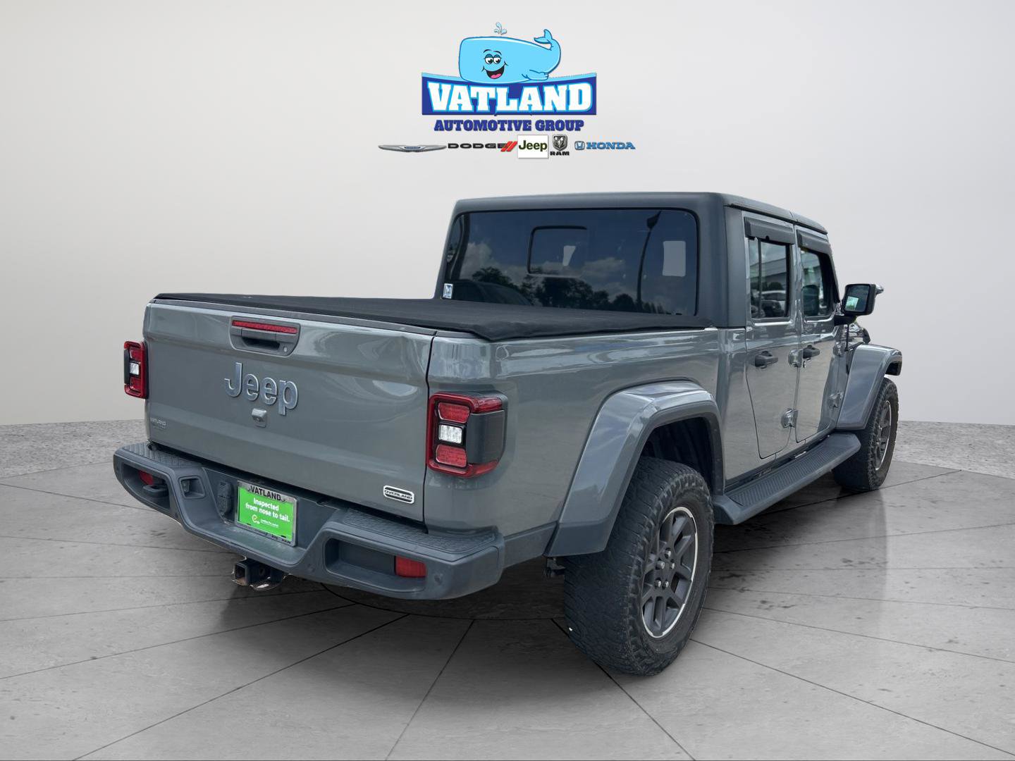 Certified 2020 Jeep Gladiator Overland w/ Popular Equipment Package AWD/4WD image 5