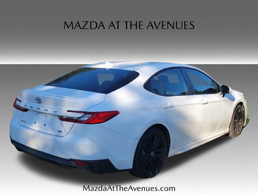 Used 2025 Toyota Camry SE w/ Convenience Package FWD image 18