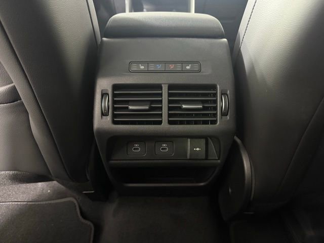 New 2025 Land Rover Discovery Sport S image 26