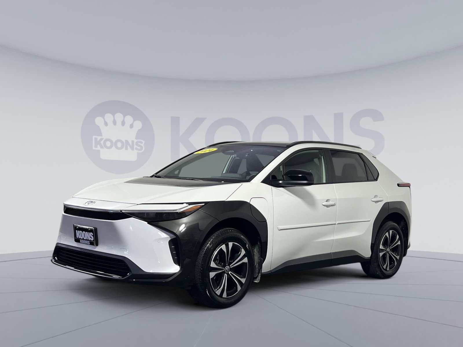 Used 2024 Toyota bZ4X XLE w/ Weather Package image 1