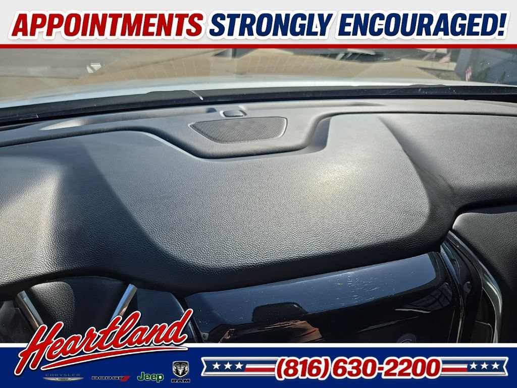 Used 2021 Chevrolet Traverse Premier AWD/4WD image 50