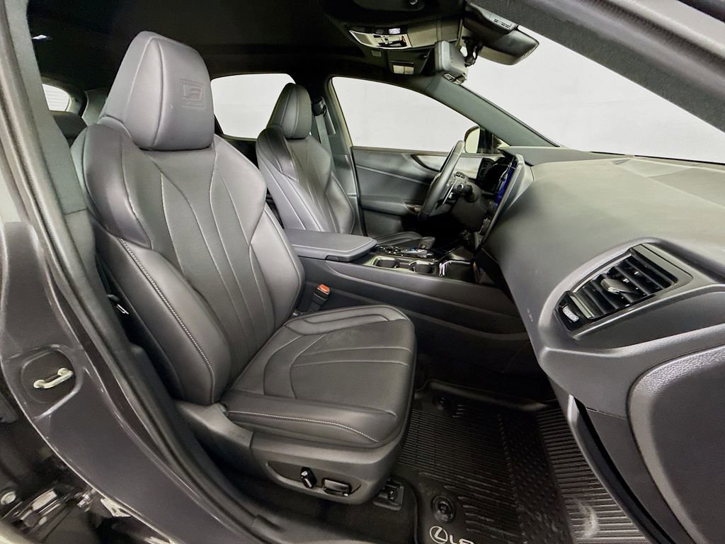 Certified 2025 Lexus NX 450h+ F Sport w/ Accessory Package (2T) image 30