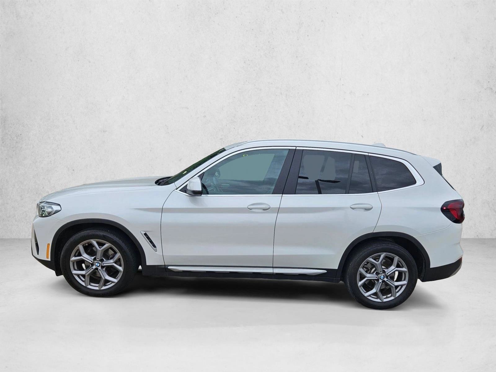 Used 2024 BMW X3 sDrive30i w/ Convenience Package RWD image 8