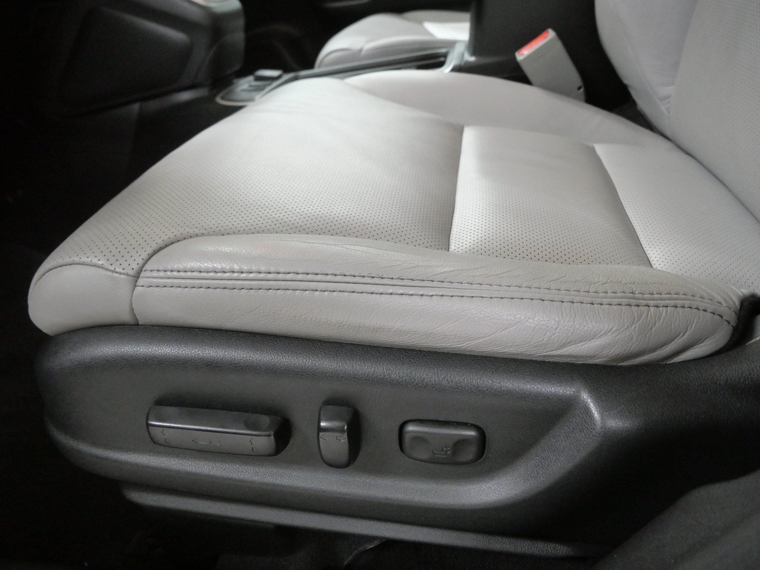 Used 2015 Honda CR-V Touring image 20