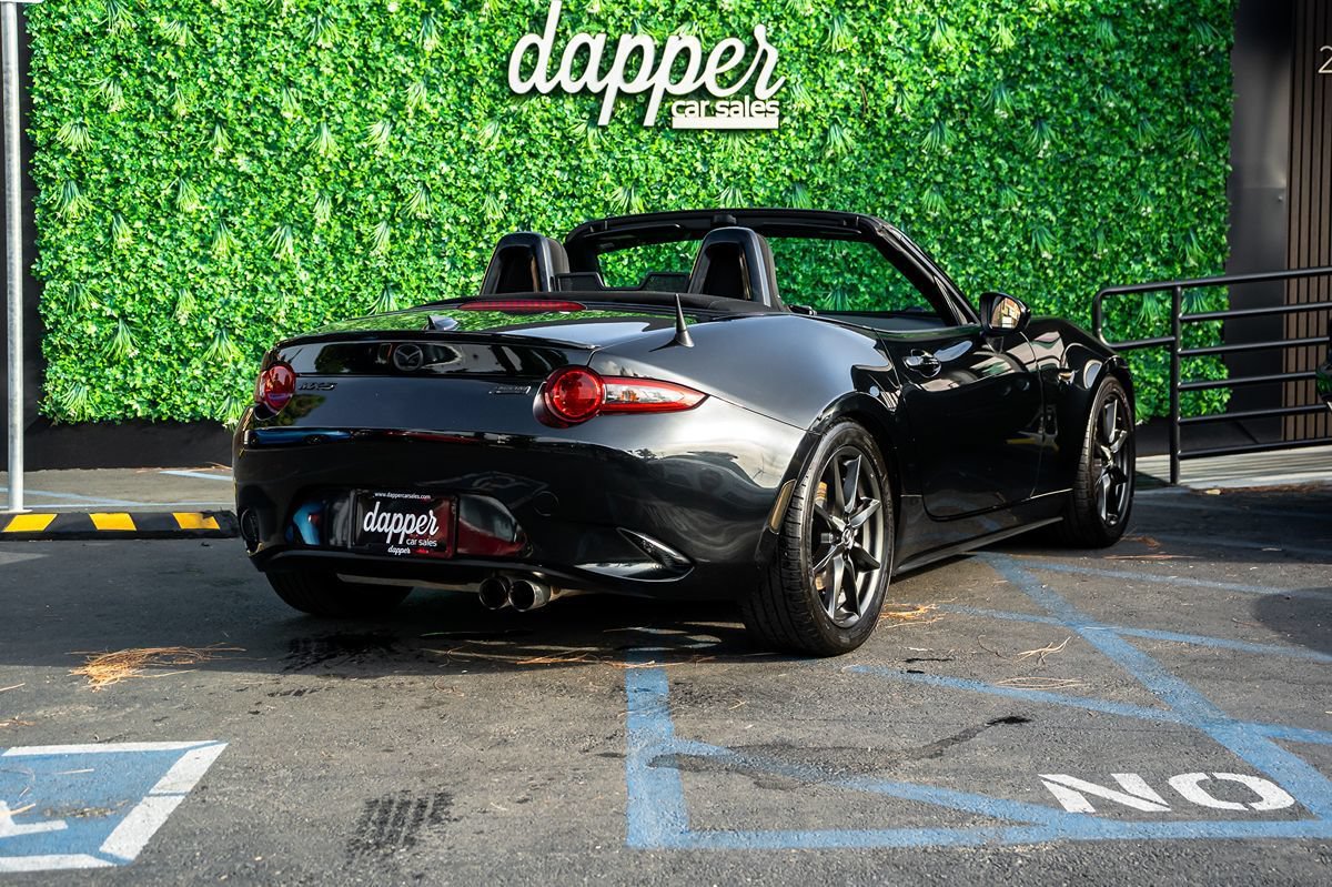 Used 2016 MAZDA MX-5 Miata Club RWD image 5