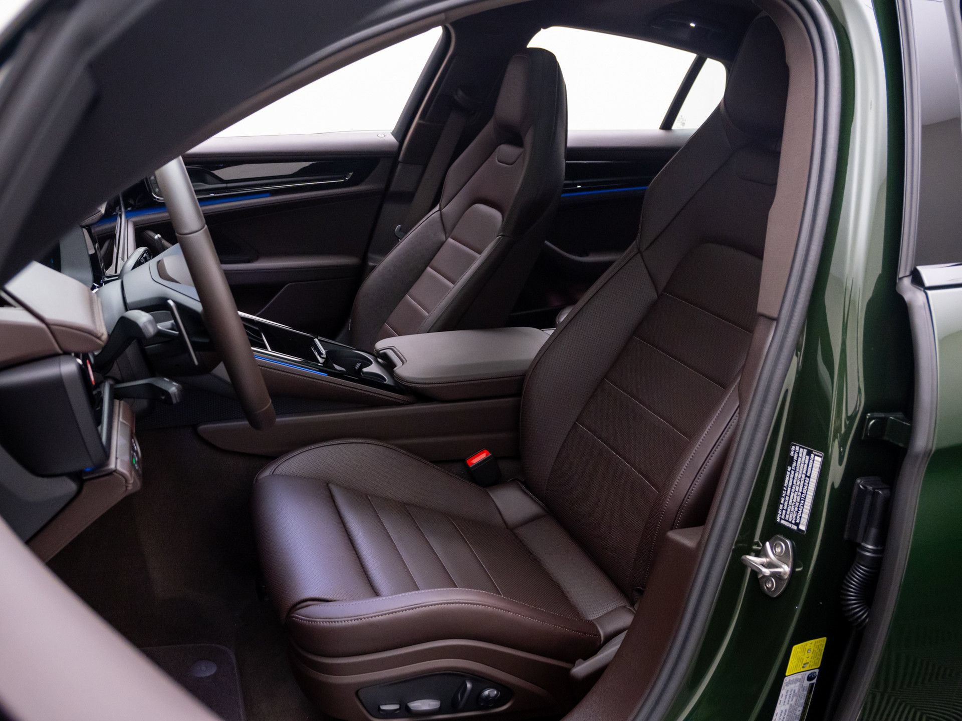 New 2026 Porsche Panamera 4 AWD/4WD image 4