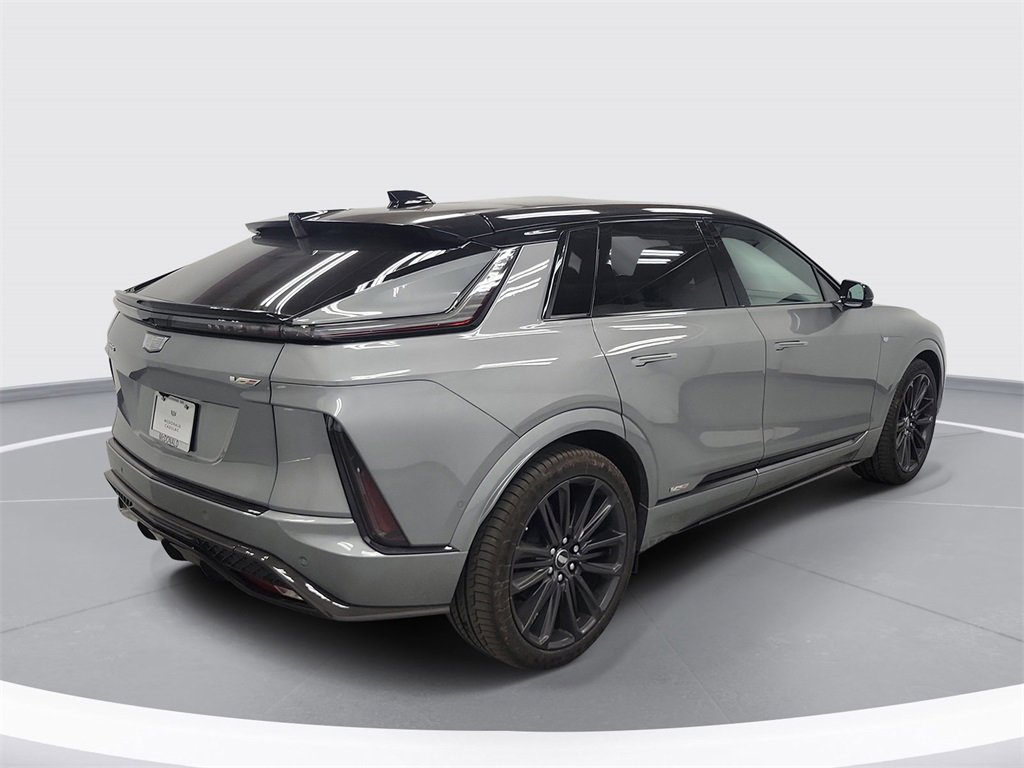 New 2026 Cadillac Lyriq V w/ Exterior Carbon Fiber Package image 3