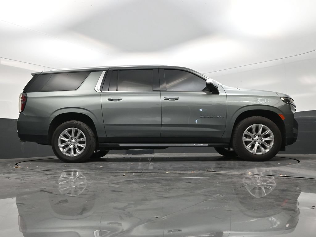 Used 2023 Chevrolet Suburban Premier RWD image 25