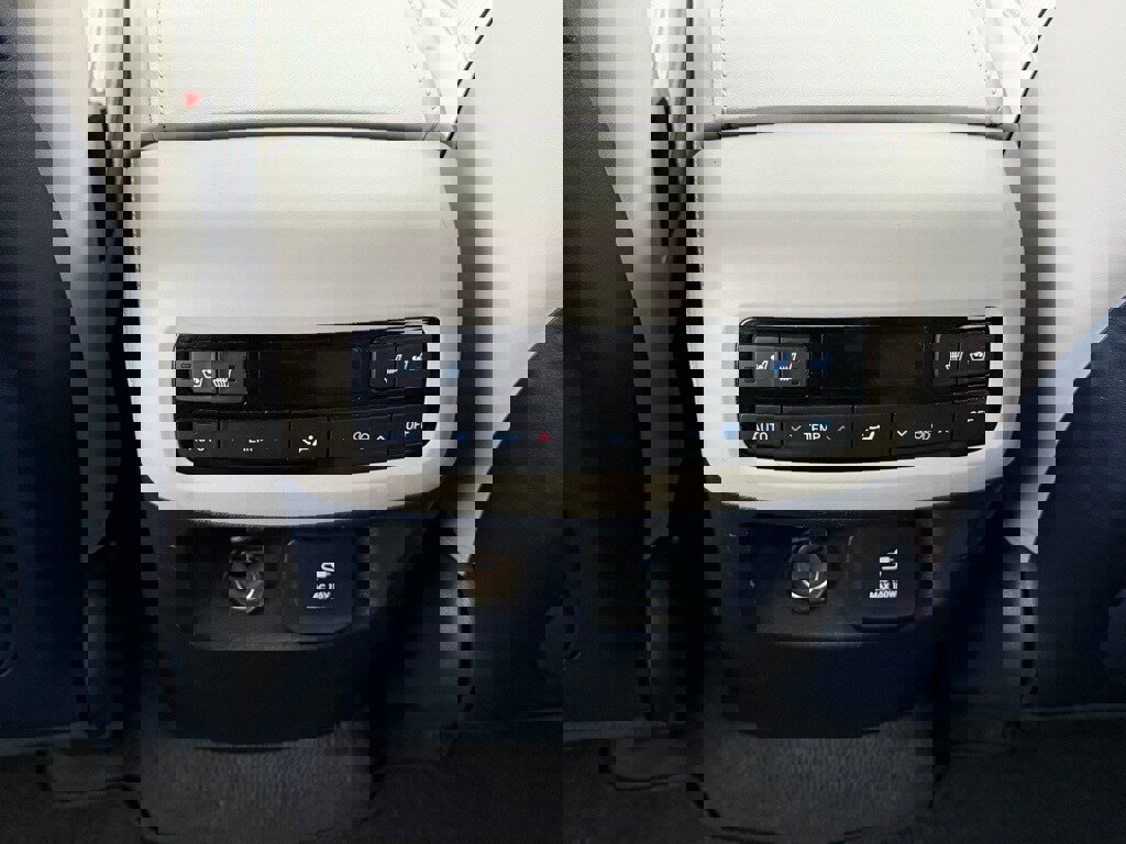 Used 2021 Hyundai Palisade Limited image 10