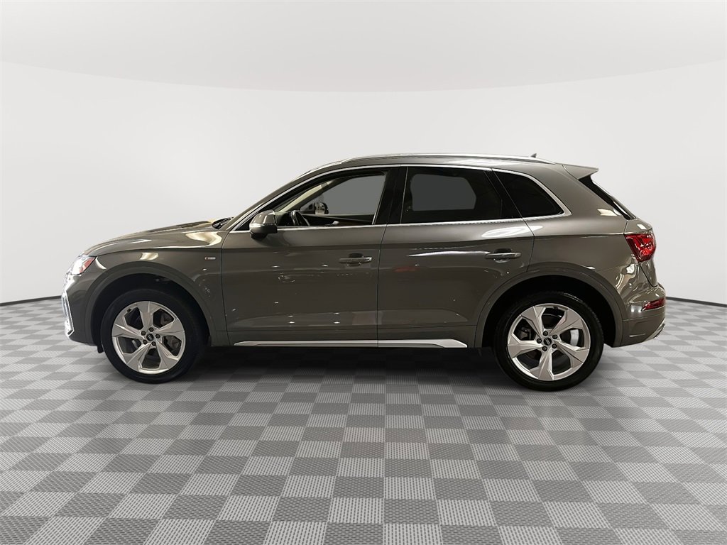 Used 2023 Audi Q5 2.0T Premium Plus w/ Premium Plus Package image 2