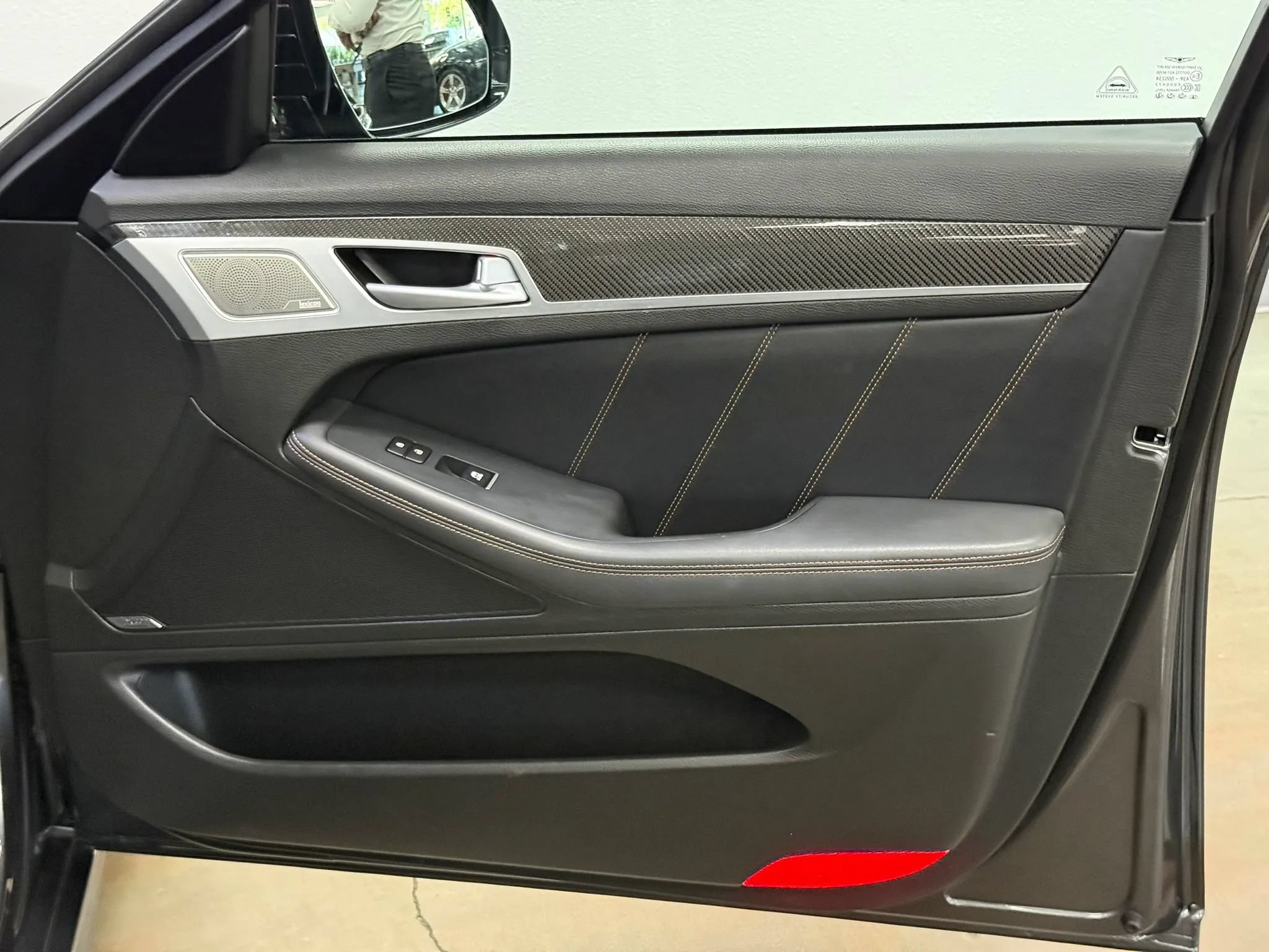 Used 2018 Genesis G80 3.3T Sport RWD image 20