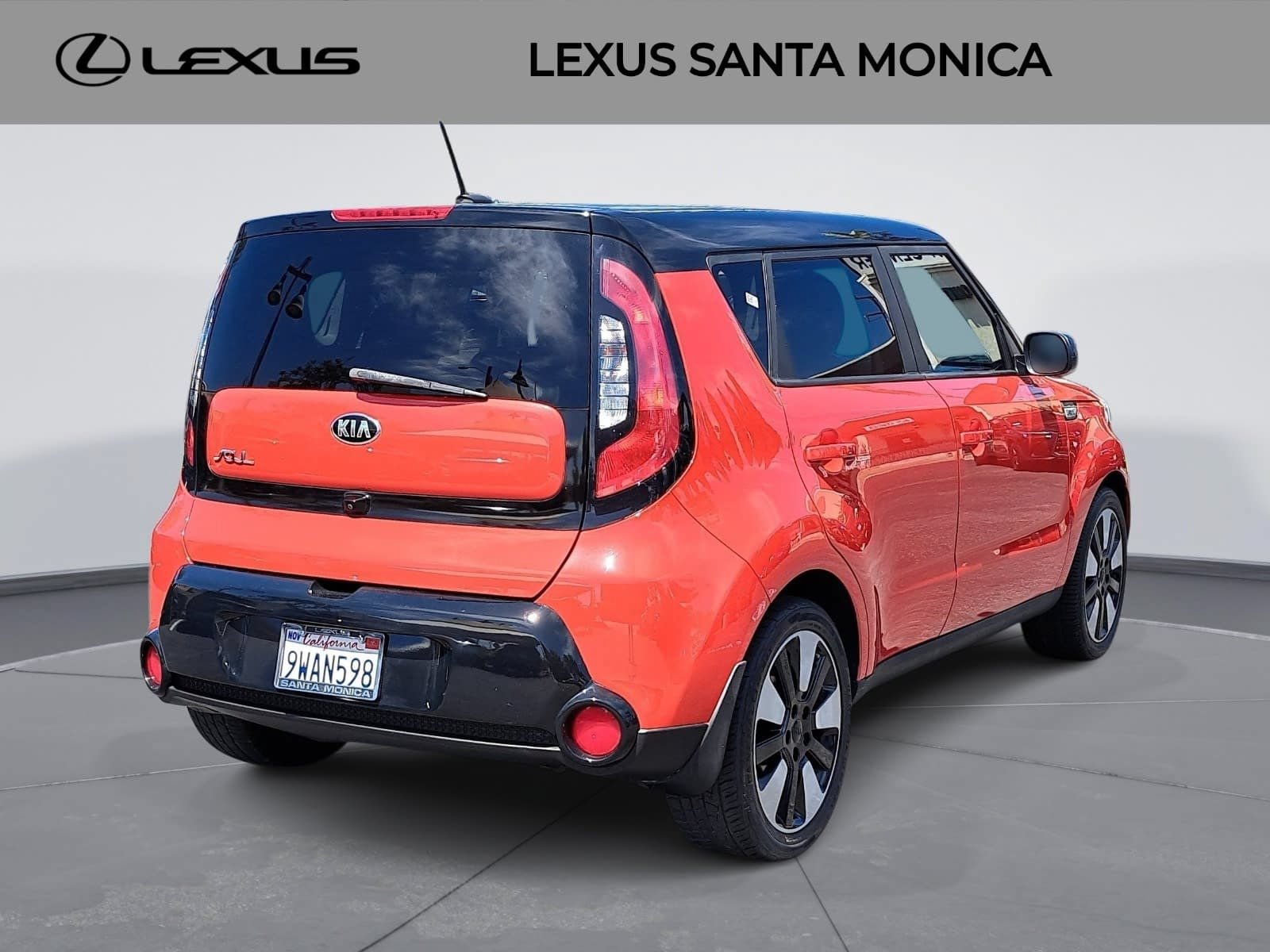 Used 2016 Kia Soul + w/ Designer's Package FWD image 5