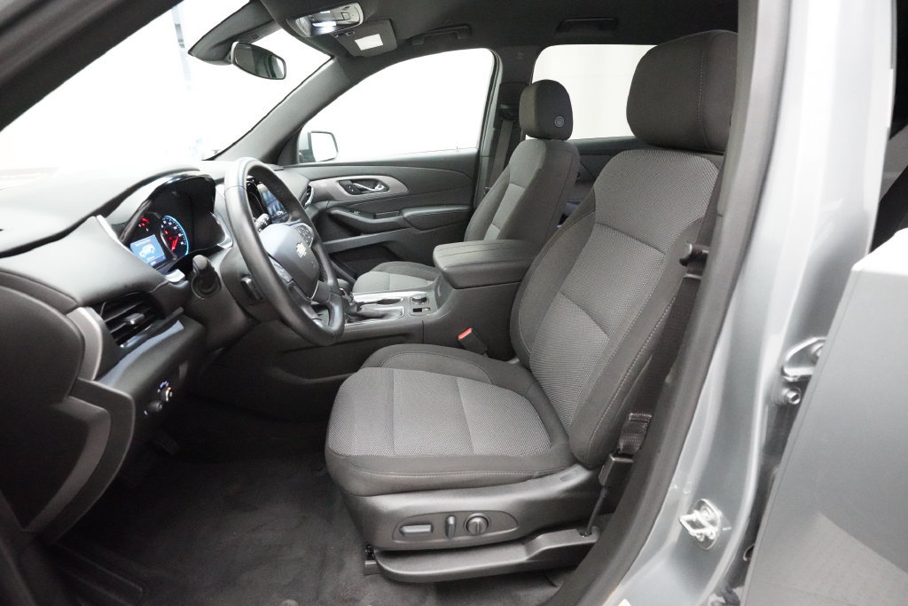 Used 2023 Chevrolet Traverse LT w/ LPO, Floor Liner Package AWD/4WD image 7