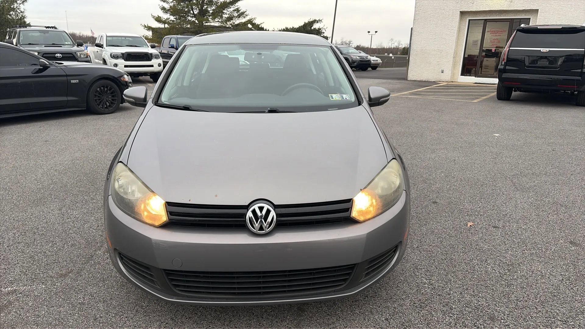 Used 2010 Volkswagen Golf 4-Door image 19