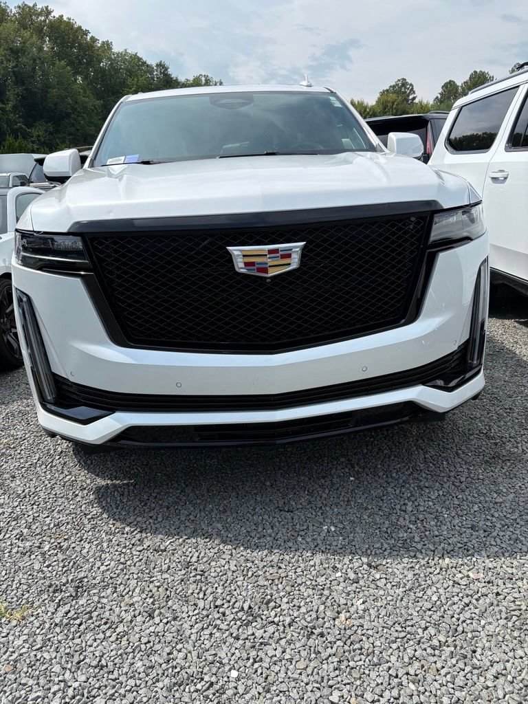 Used 2023 Cadillac Escalade ESV Sport Platinum AWD/4WD image 2