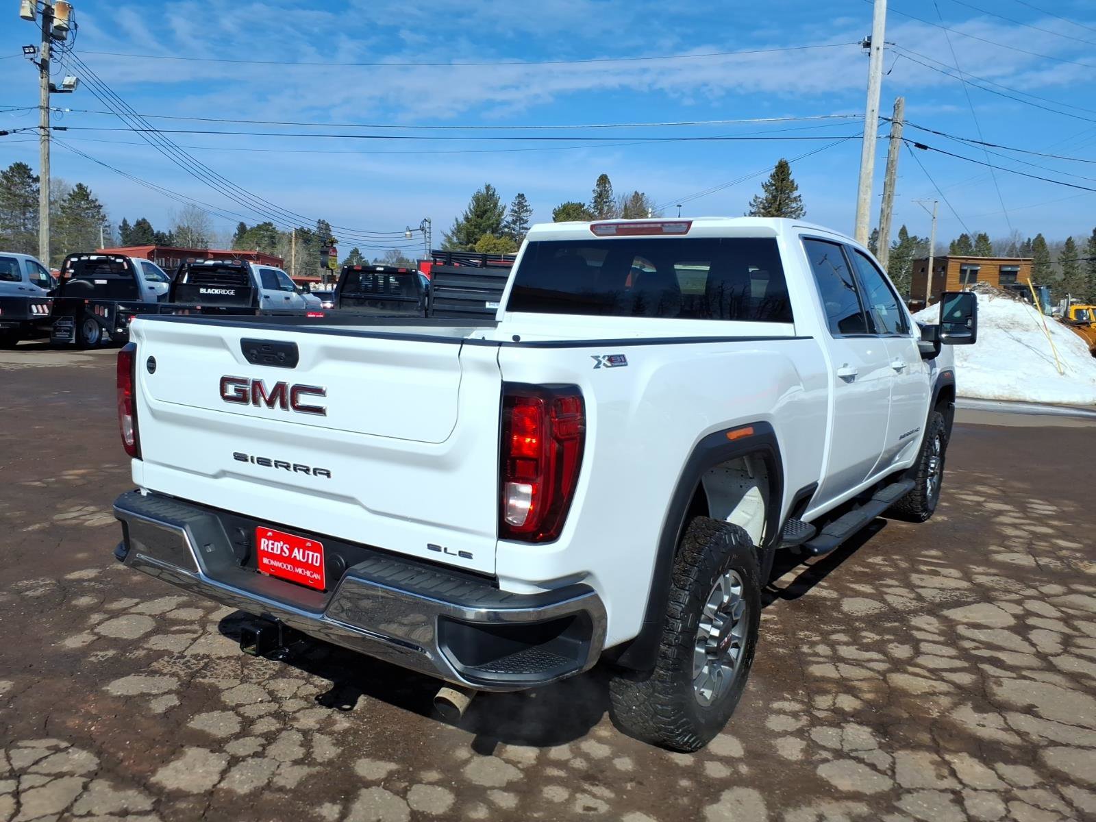 Used 2024 GMC Sierra 2500 SLE w/ SLE Convenience Package AWD/4WD image 6
