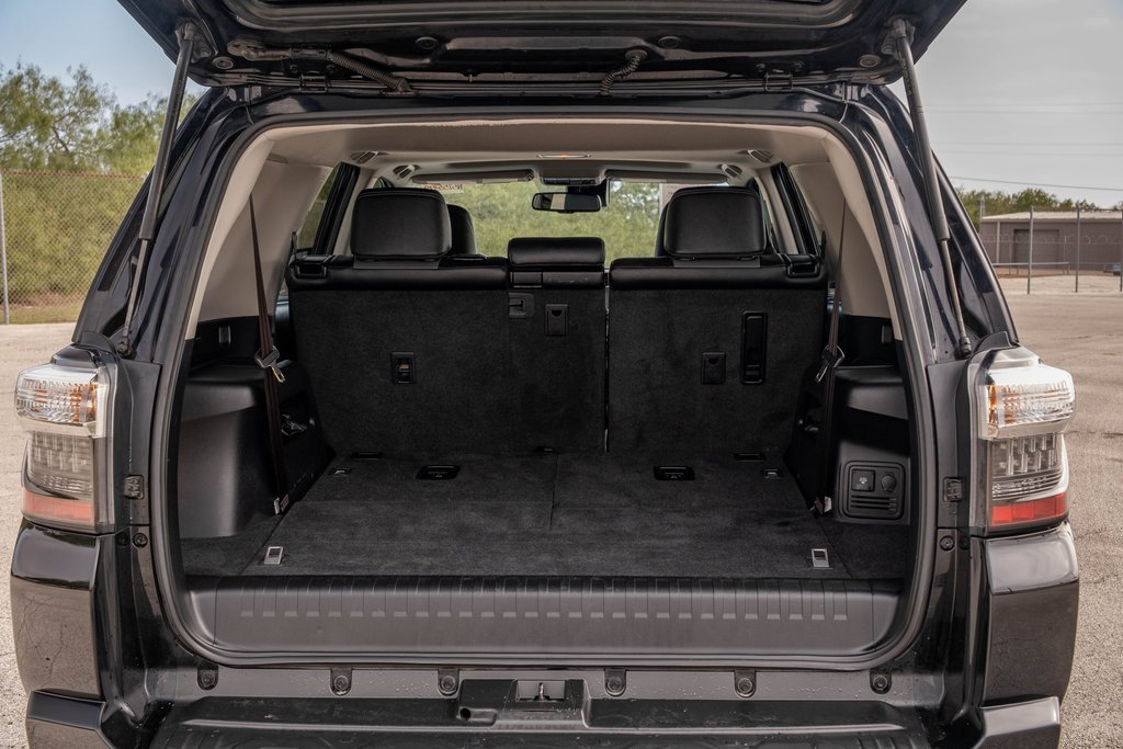 Used 2022 Toyota 4Runner SR5 Premium image 26