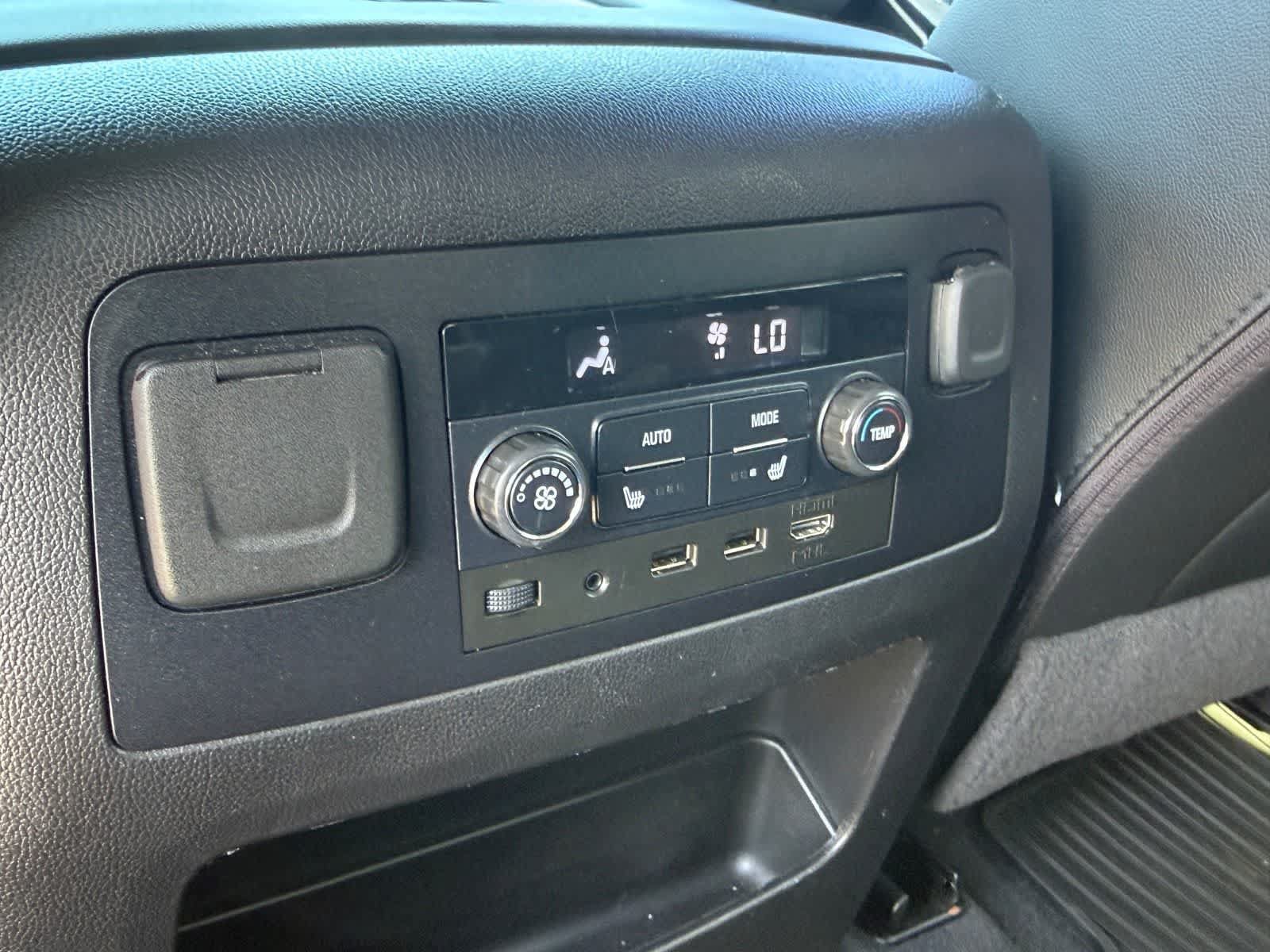 Used 2020 Chevrolet Tahoe Premier AWD/4WD image 13