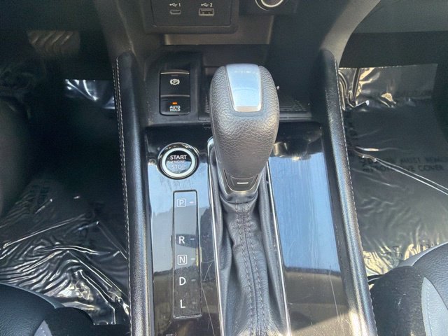 Used 2023 Nissan Kicks SR w/ SR Premium Package FWD image 33