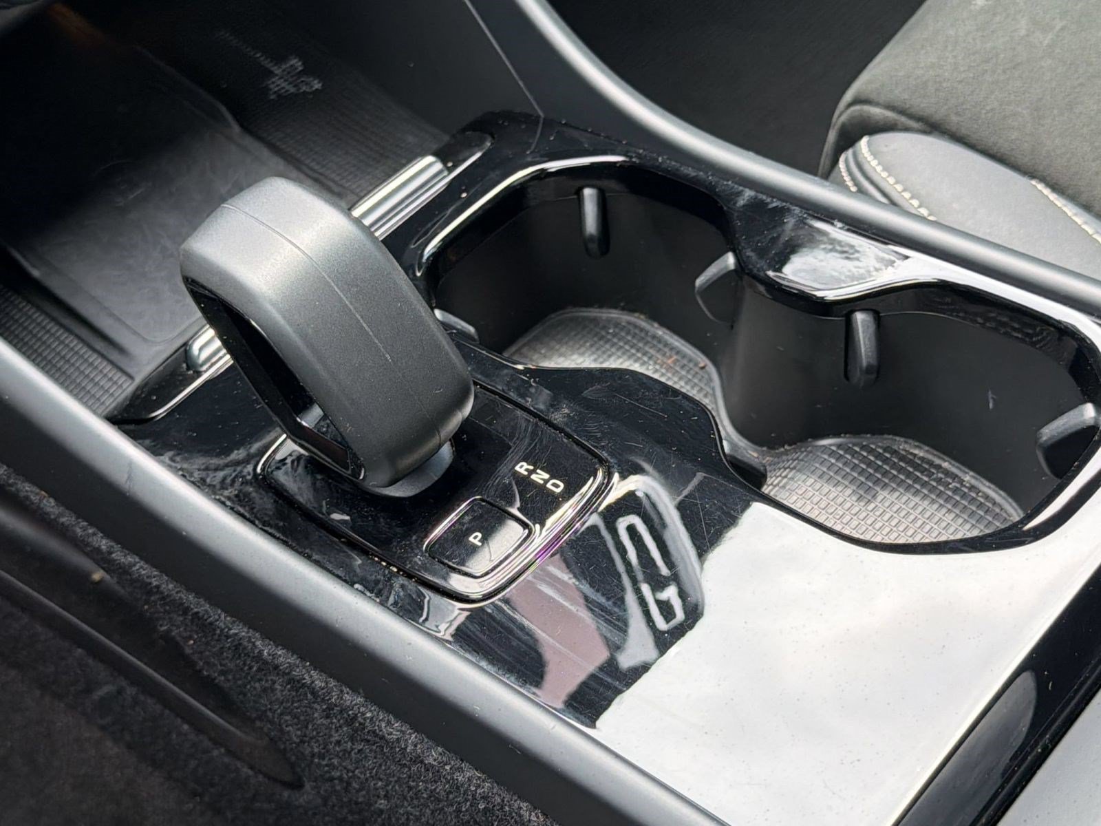 Certified 2023 Volvo C40 P8 Recharge Ultimate AWD/4WD image 16