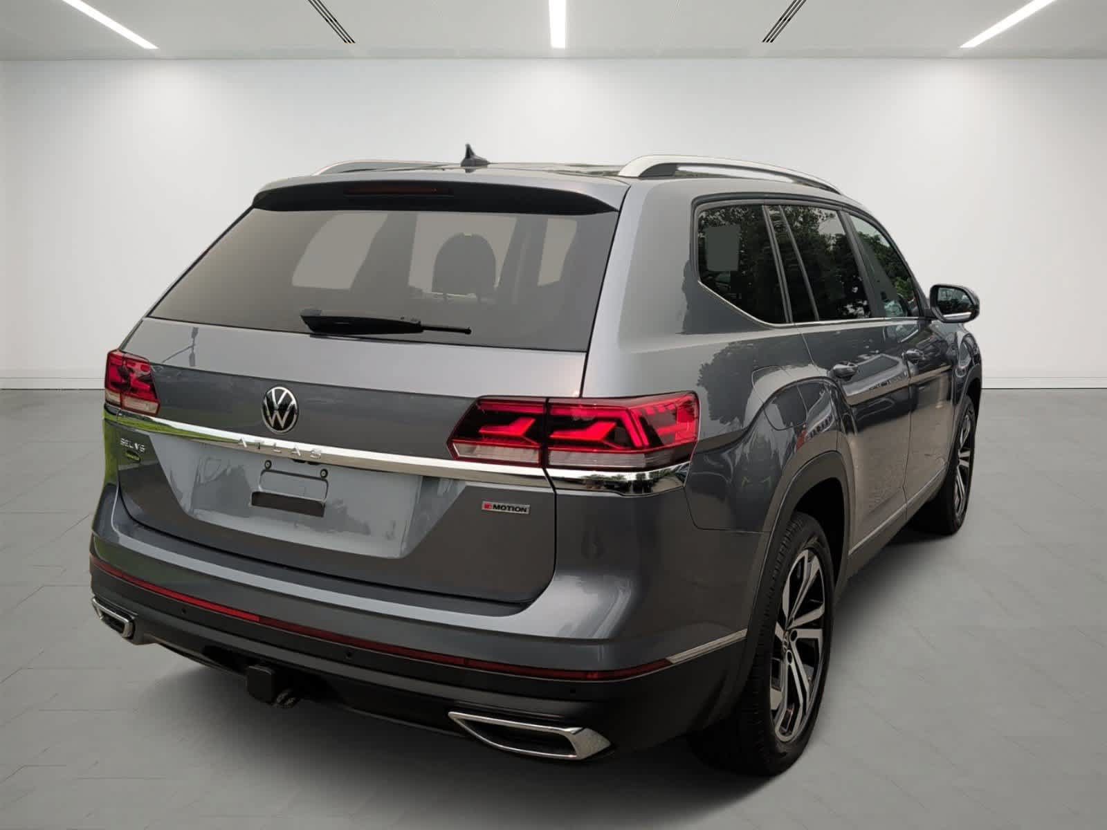 Used 2022 Volkswagen Atlas SEL AWD/4WD image 6