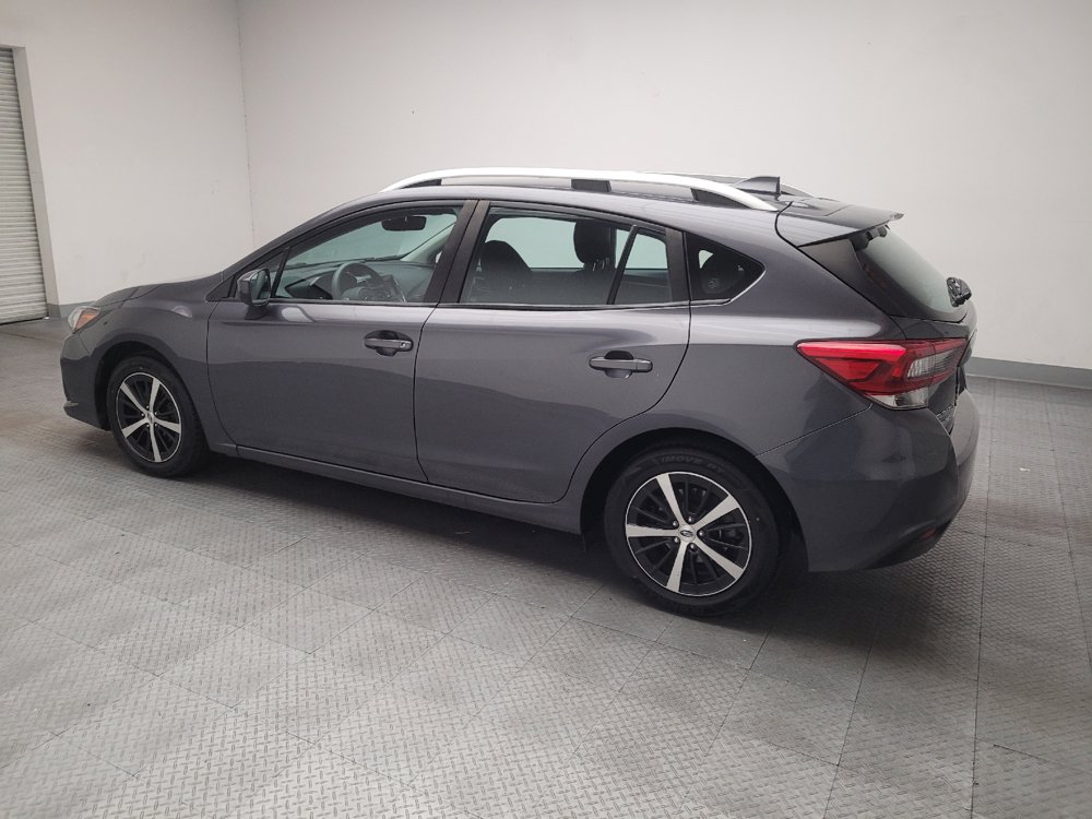 Used 2021 Subaru Impreza 2.0i Premium w/ Popular Package #3 AWD/4WD image 3