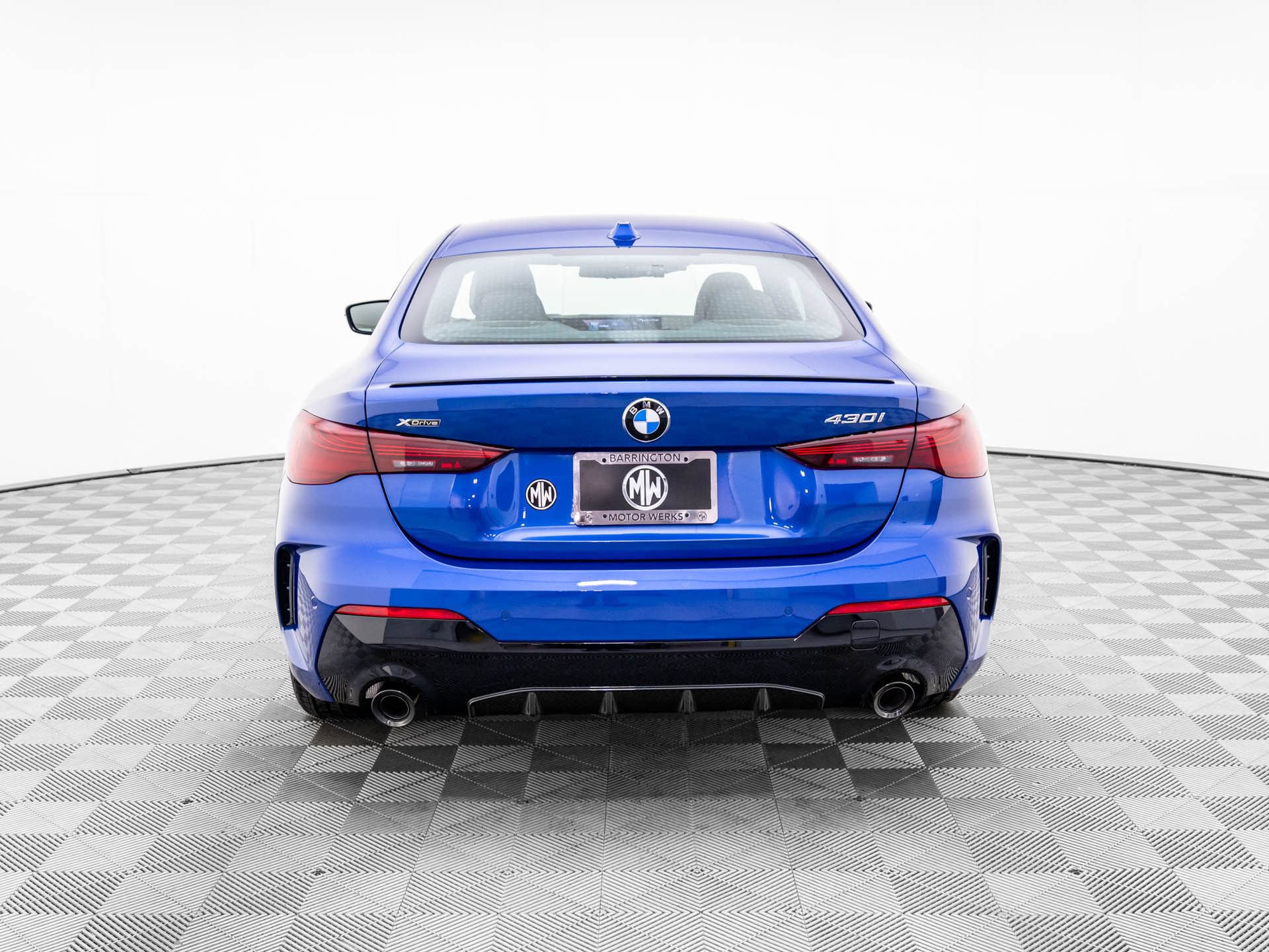 Used 2025 BMW 430i xDrive Coupe w/ M Sport Package AWD/4WD image 5