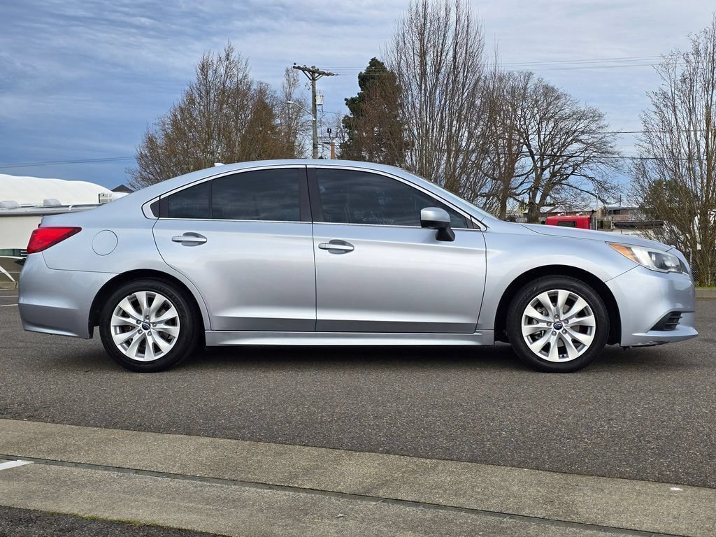 Used 2017 Subaru Legacy 2.5i Premium w/ Moonroof Package AWD/4WD image 6