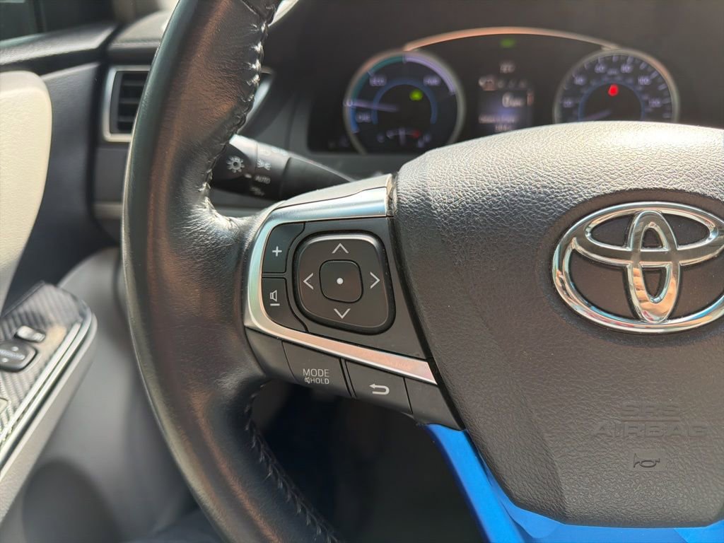 Used 2016 Toyota Camry XLE w/ Moonroof Package image 12