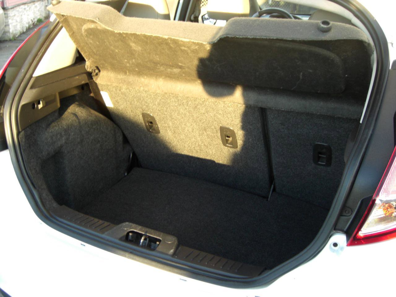 Used 2017 Ford Fiesta SE image 13