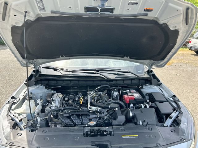 Used 2024 Nissan Altima 2.5 SV FWD image 27