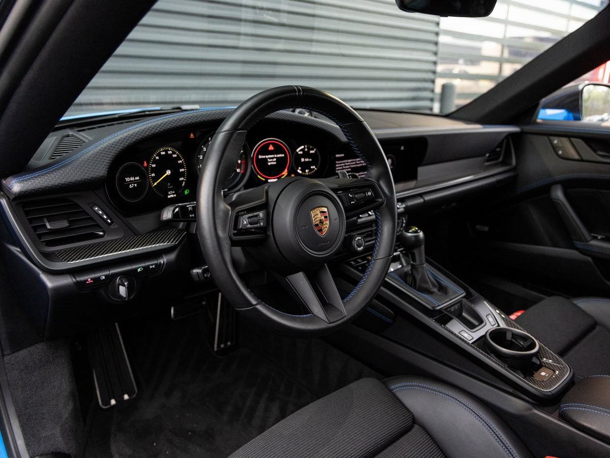 Used 2022 Porsche 911 GT3 RWD image 4