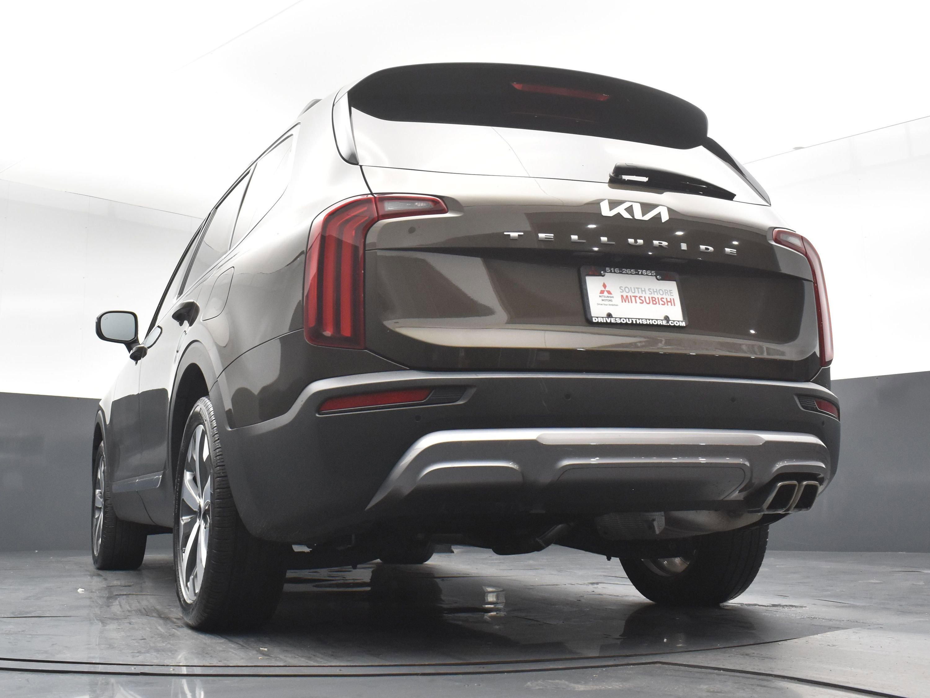 Used 2022 Kia Telluride EX w/ EX Premium Package image 26