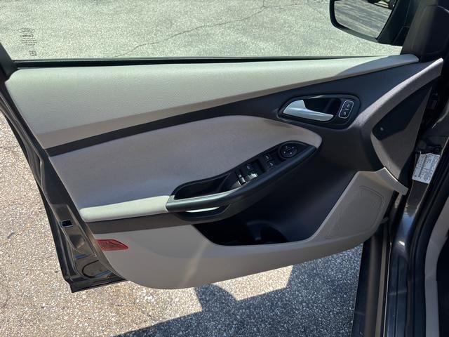 Used 2018 Ford Focus SE FWD image 10