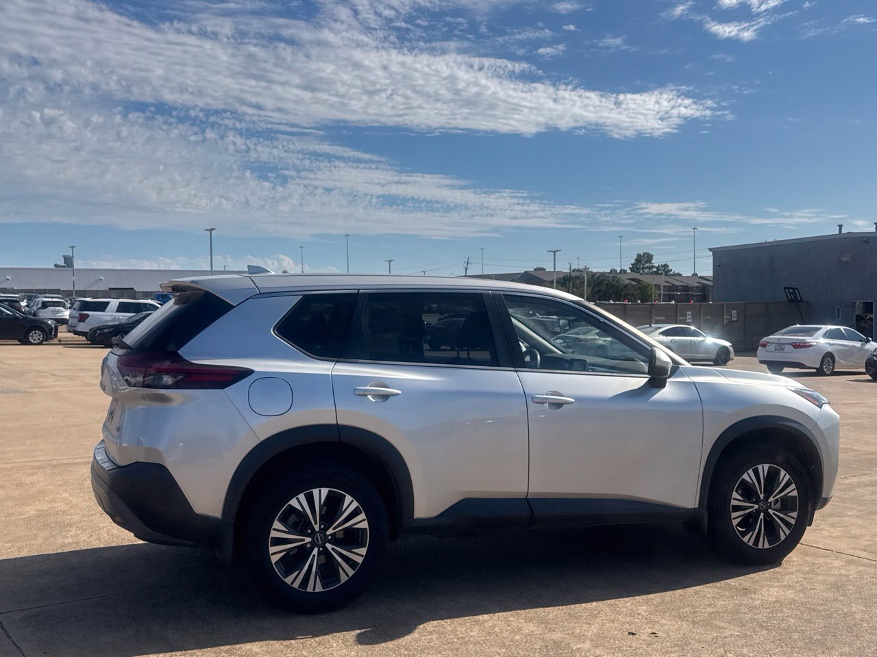 Certified 2023 Nissan Rogue SV FWD image 30
