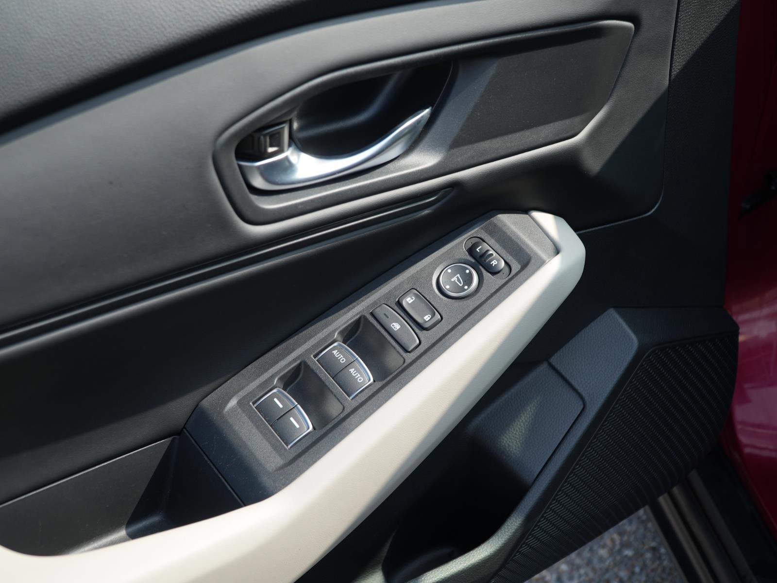 Used 2023 Honda Accord EX image 14