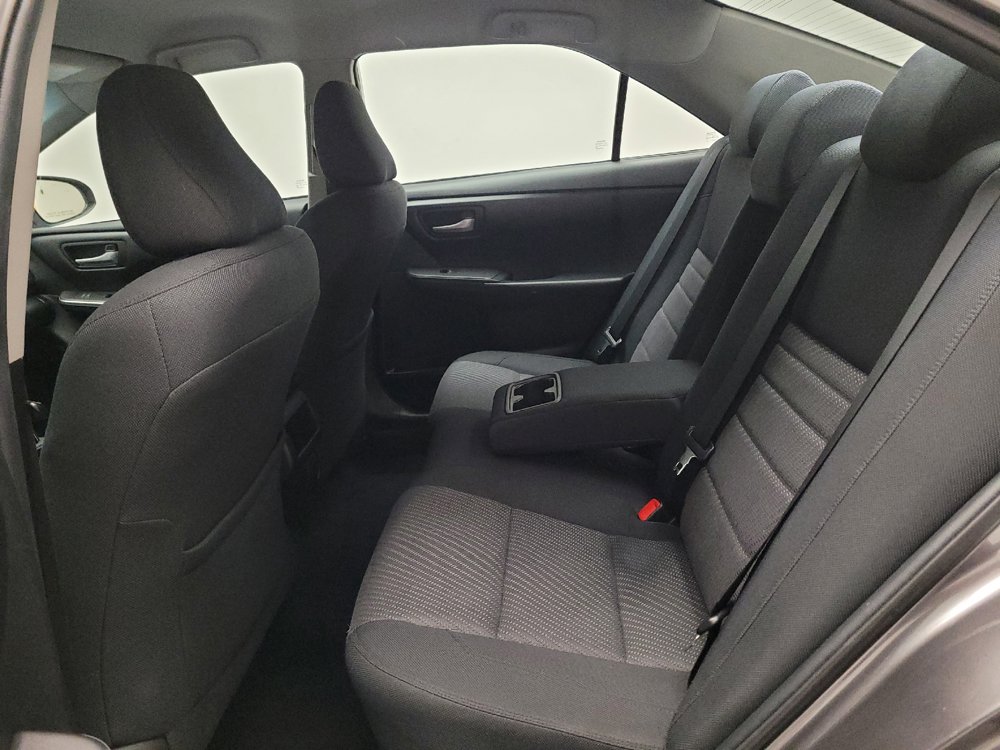Used 2015 Toyota Camry LE FWD image 18