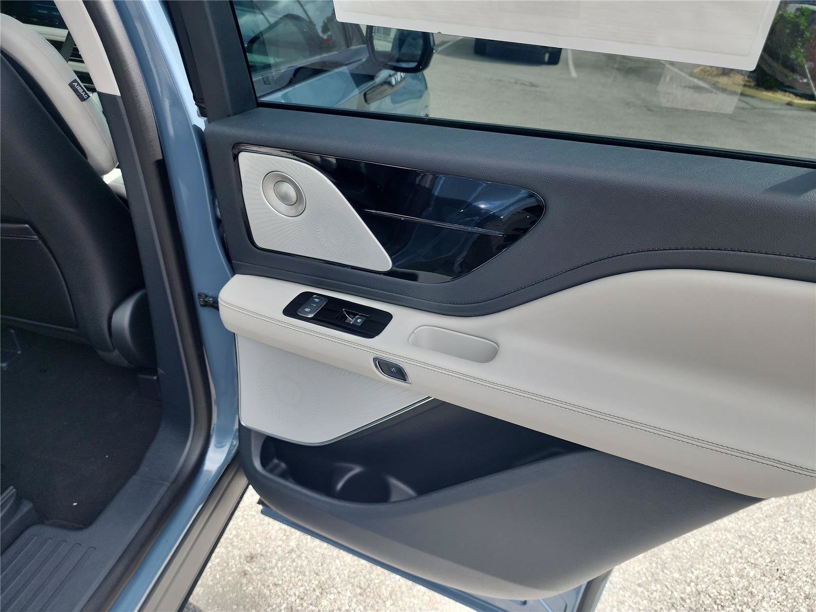 New 2027 Lincoln Aviator Reserve AWD/4WD image 21