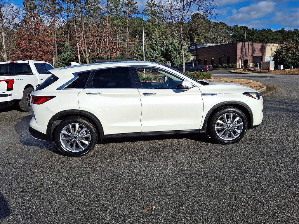 Used 2022 INFINITI QX50 Luxe w/ Cargo Package image 7