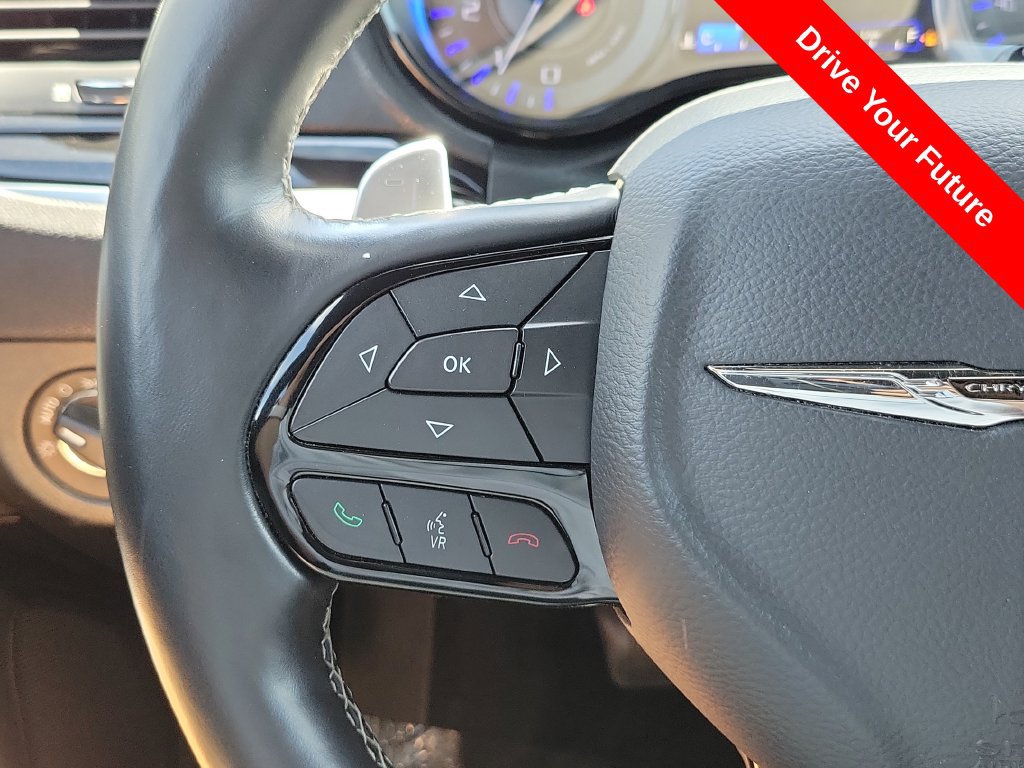 Used 2017 Chrysler 300 S w/ 300S Premium Group 2 RWD image 7