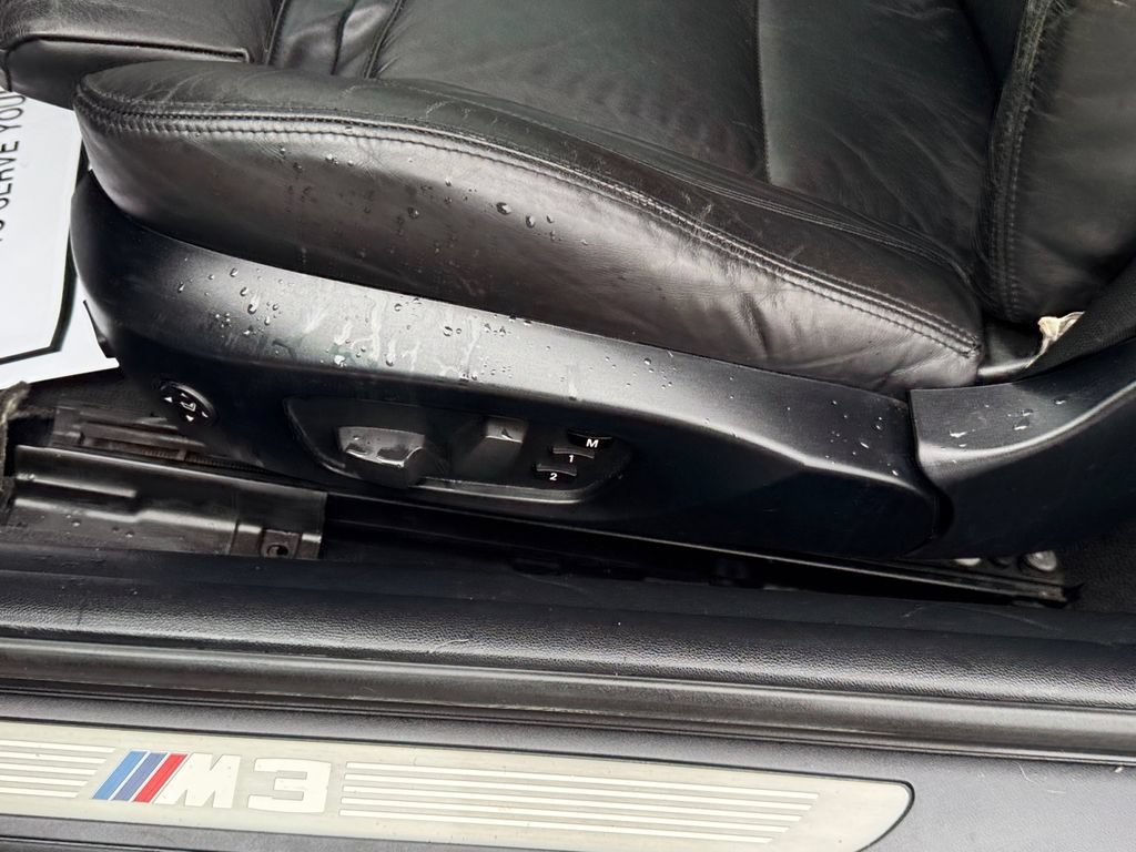 Used 2011 BMW M3 Convertible RWD image 16