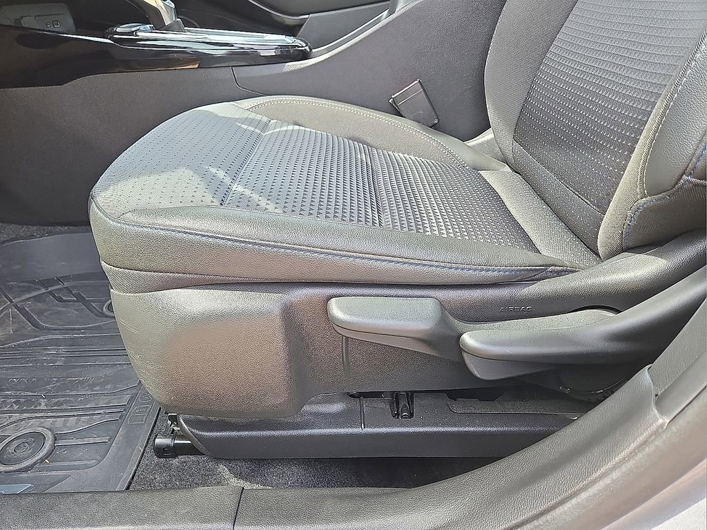 Used 2024 Chevrolet Trax LT image 24