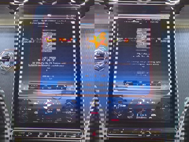 Certified 2023 Mercedes-Benz GLC 300 GLC 300 w/ AMG Line image 18