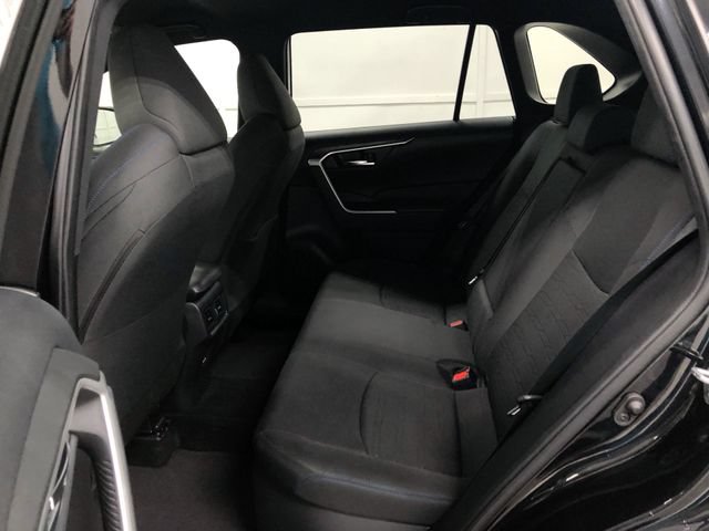 Used 2022 Toyota RAV4 SE w/ SE Grade Weather Package AWD/4WD image 25