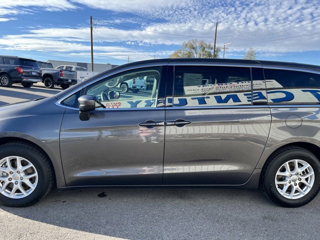 Used 2019 Chrysler Pacifica Touring image 6