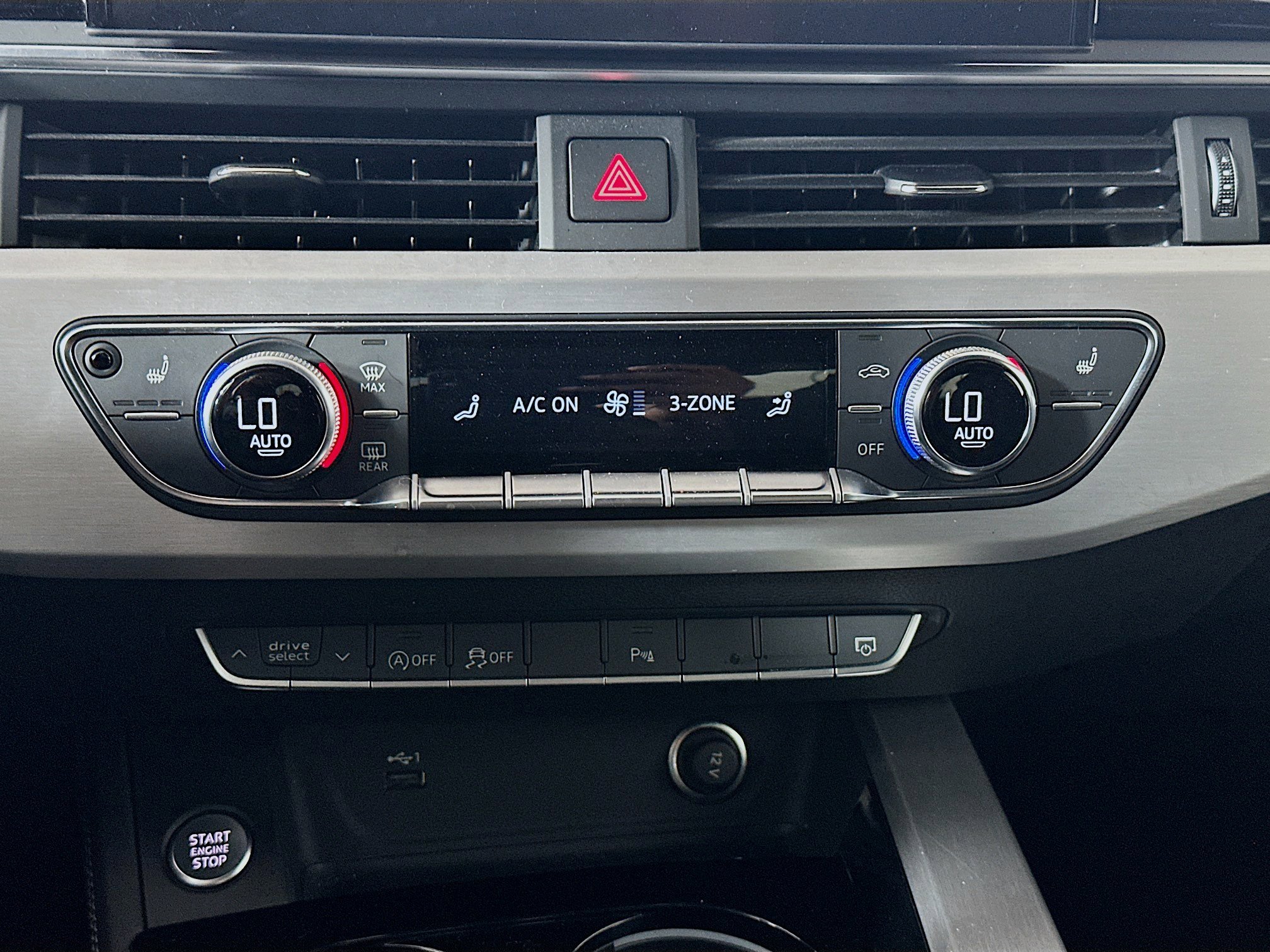 Used 2022 Audi A4 2.0T Premium Plus w/ Premium Plus Package AWD/4WD image 23