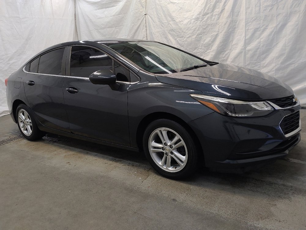 Used 2017 Chevrolet Cruze LT w/ Convenience Package image 11