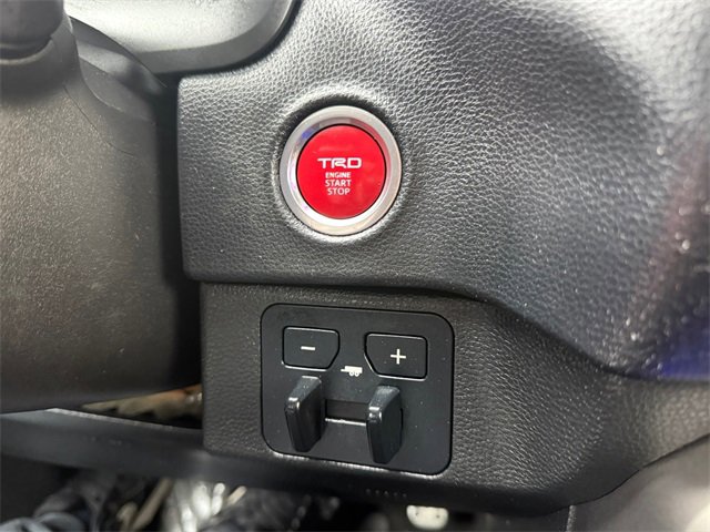 Used 2022 Toyota Tundra SR5 w/ TRD Off-Road Package image 23