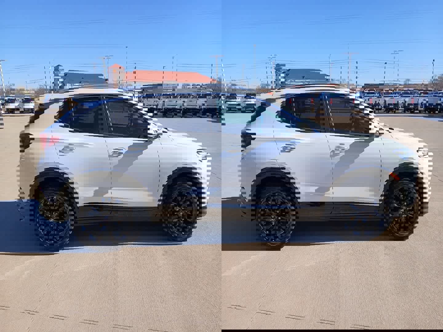 Used 2024 Buick Encore GX Sport Touring w/ Experience Buick Package image 9