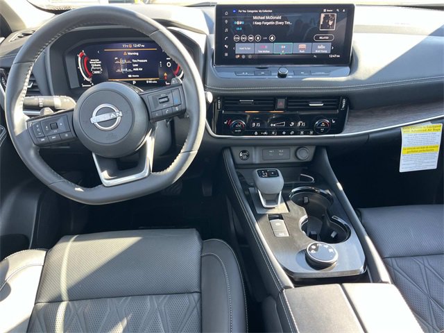 Used 2024 Nissan Rogue Platinum image 15